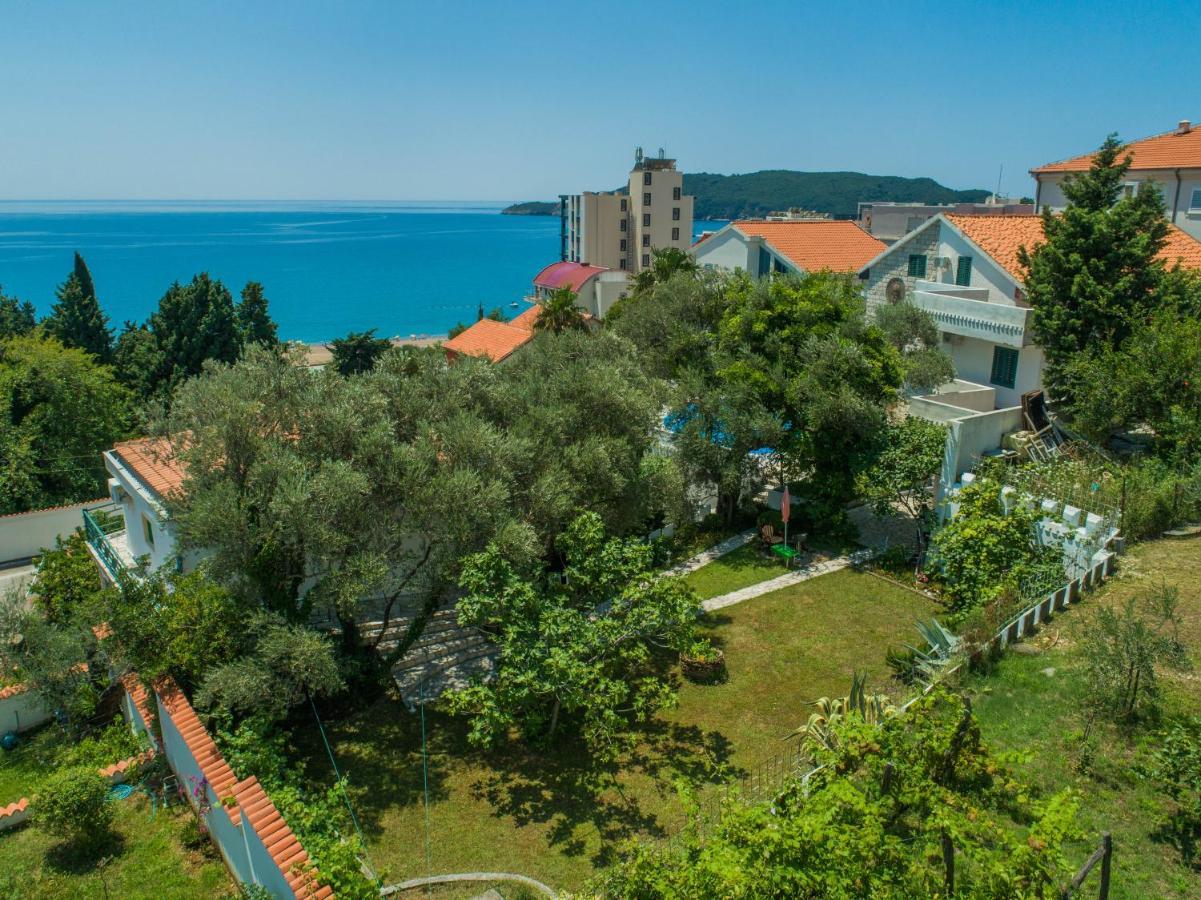 The Turtles Garden Villa Bečići Exteriör bild